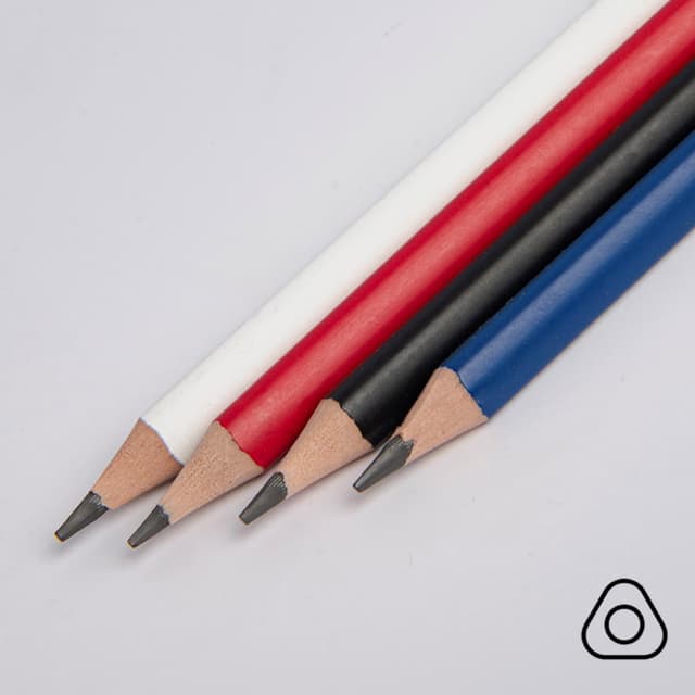 Карандаш чернографитный трехгранный TRINITY с ластиком